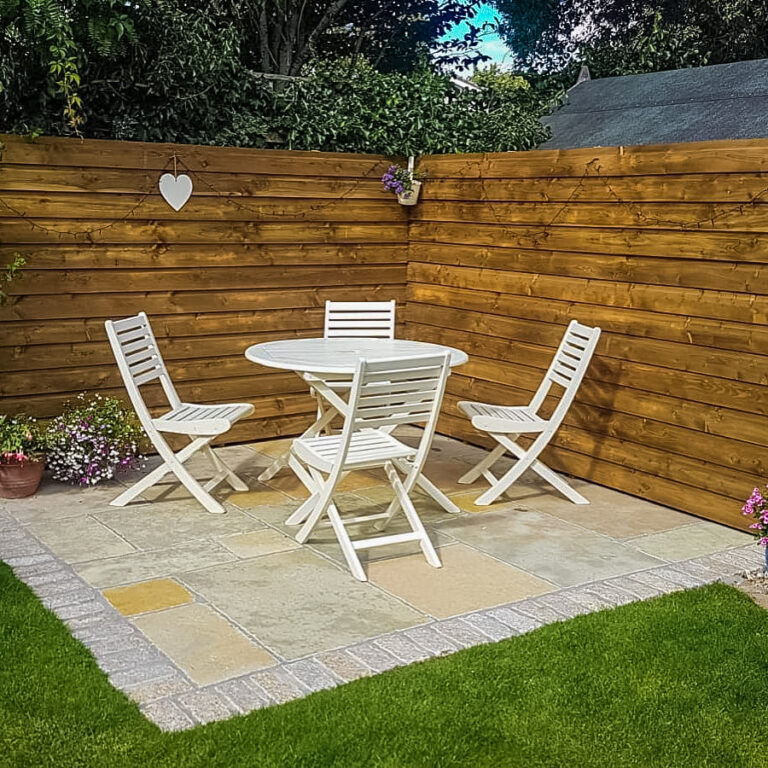 Corner patio with fencing