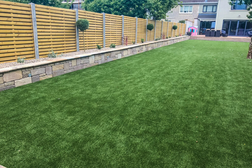 HIT & MISS FENCING HIT & MISS FENCING